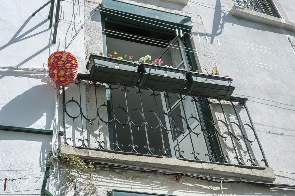 Stay Local In Alfama! Alice Central Home, Near River Lisboa Εξωτερικό φωτογραφία