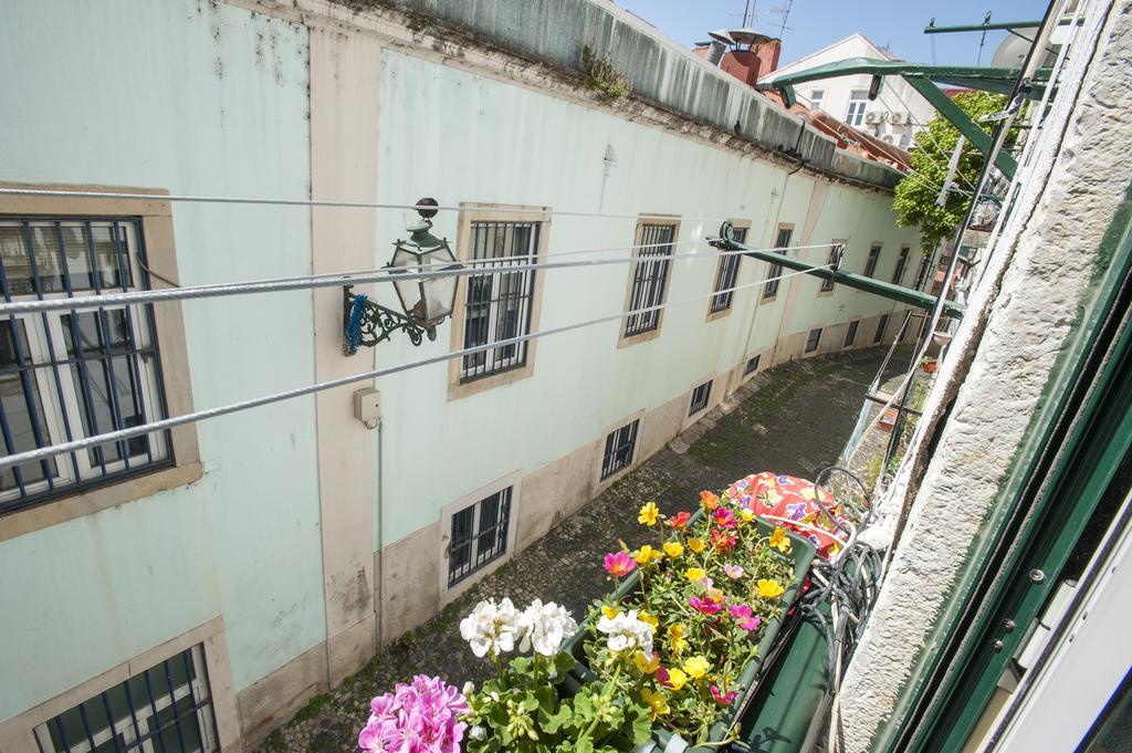 Stay Local In Alfama! Alice Central Home, Near River Lisboa Εξωτερικό φωτογραφία